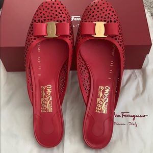Authentic Salvatore Ferragamo slides size 11